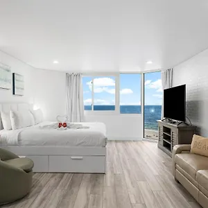 https://top-of-the-gulf-815.panamacity-beachhotels.com